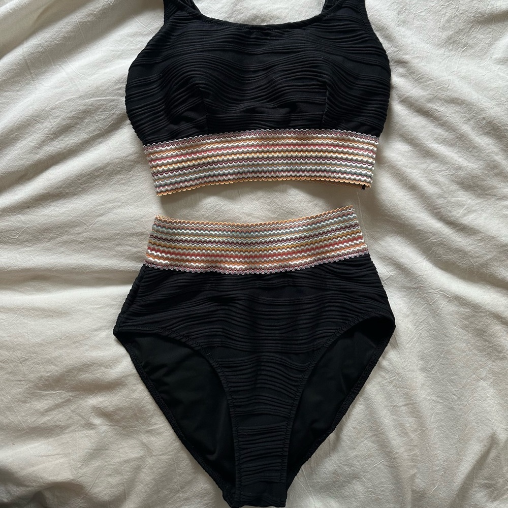 Black and Multicolor Patterned high wasted bikini
